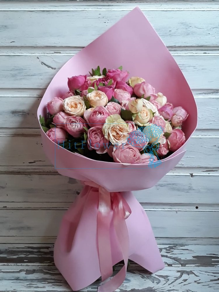 Букет цветов Ароматный розовый куст Букет цветов из: Розы и Альстромерии